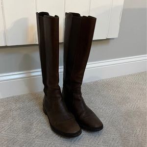 Tory Burch tall brown leather zip up boots with elastic panel size 7.5